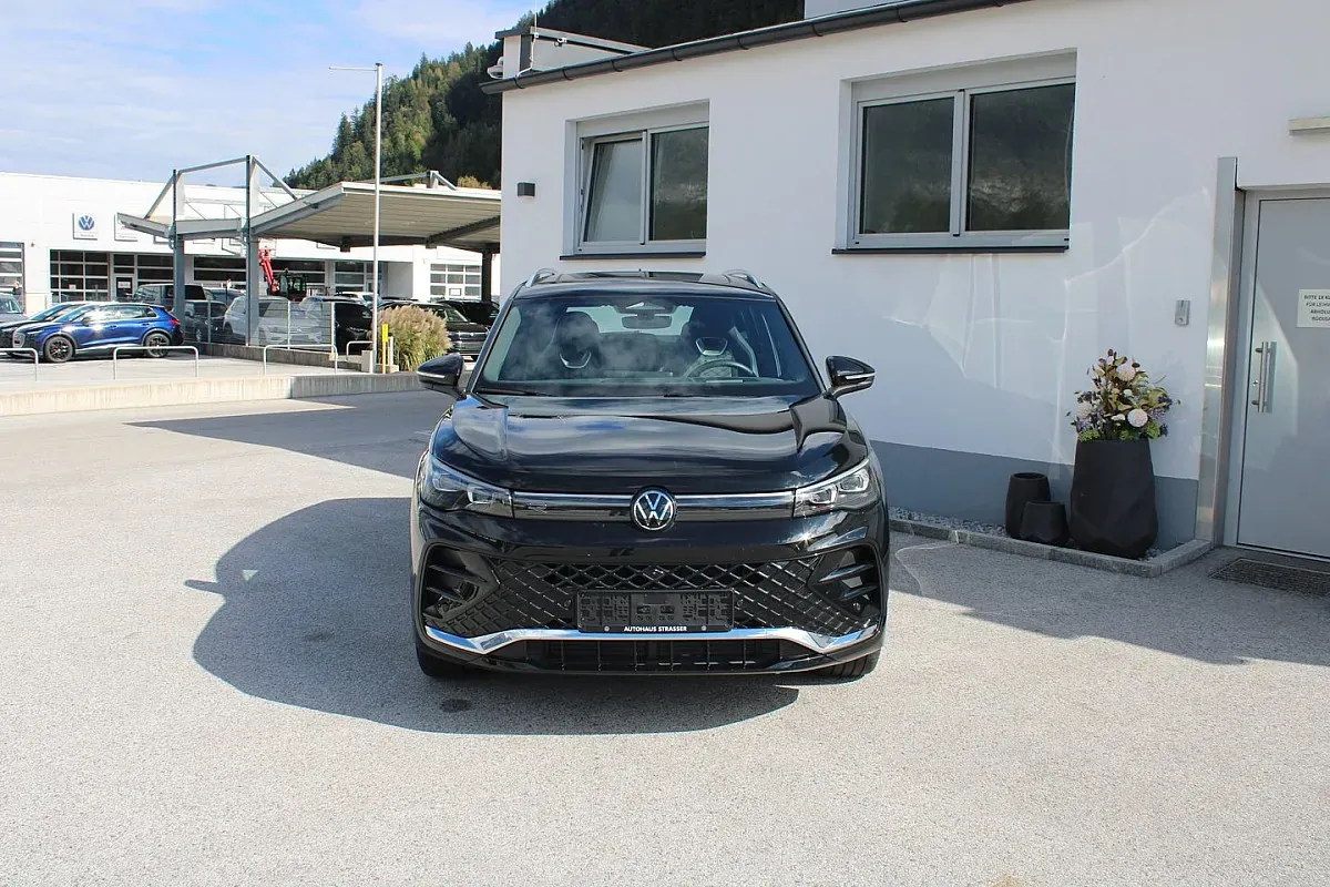Volkswagen Tiguan 2025 photo 2