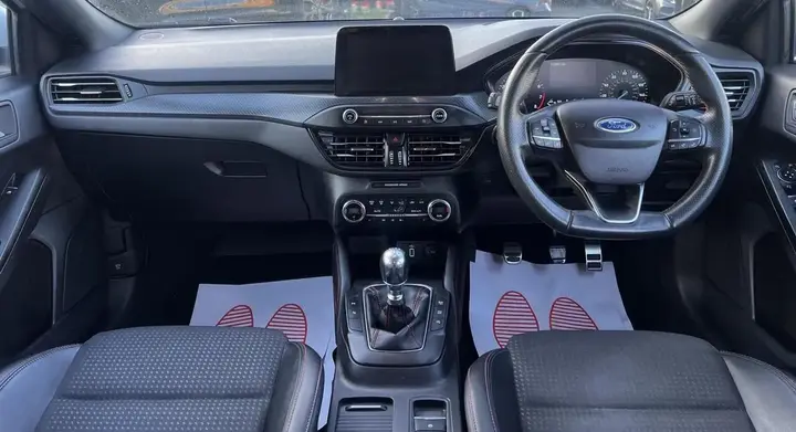 Ford Focus 2020 photo 2