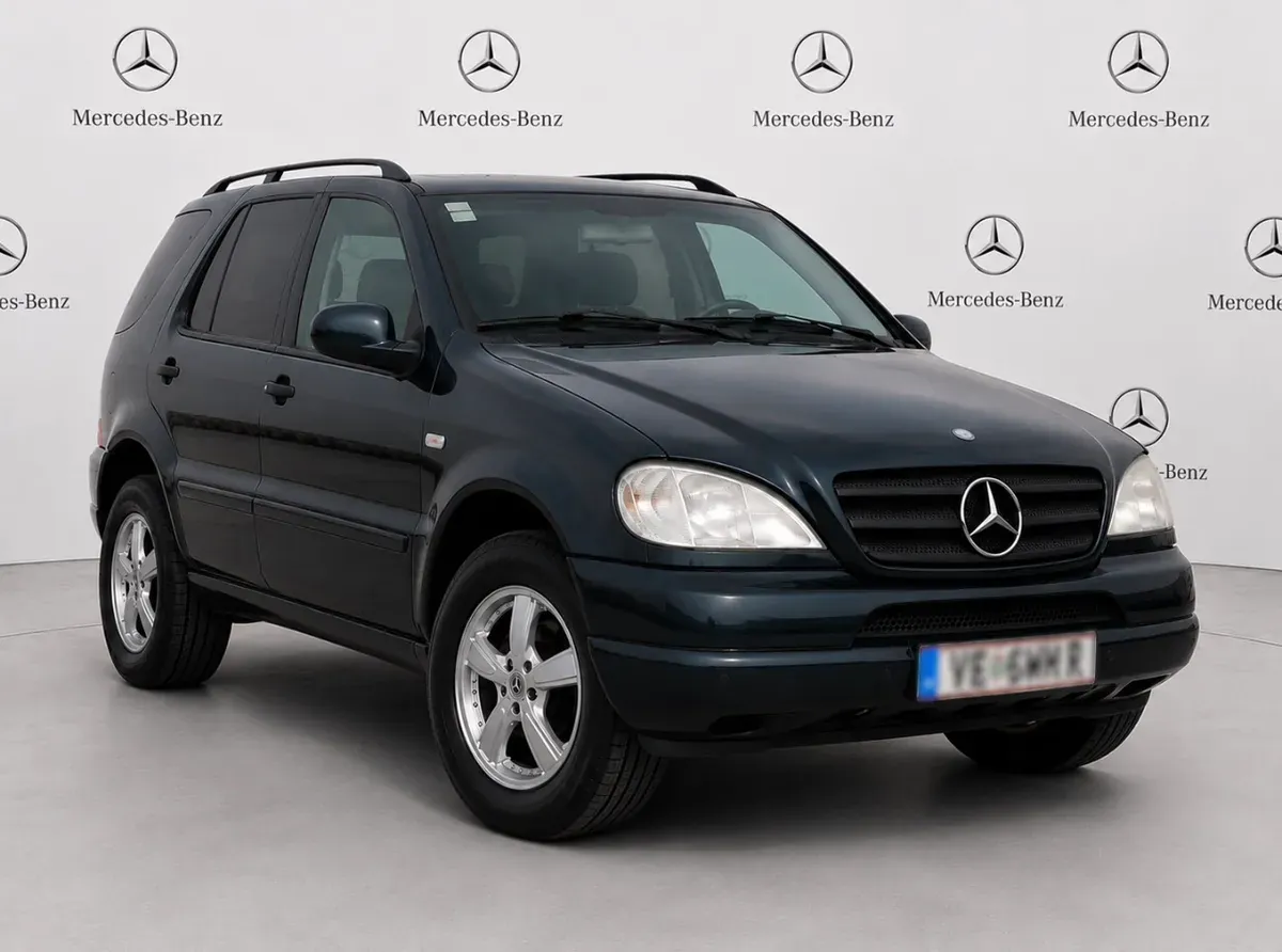 Mercedes-Benz M-Class 2000 photo 2