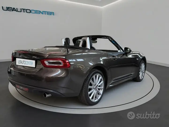 Fiat 124 Spider 2019 photo 4