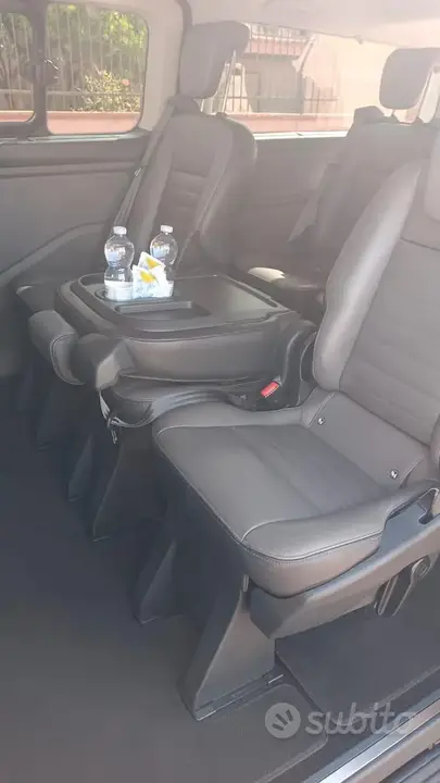 Ford Tourneo Custom 2021 photo 2