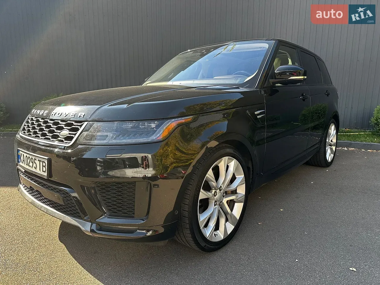 Land Rover Range Rover Sport 2018 photo 3
