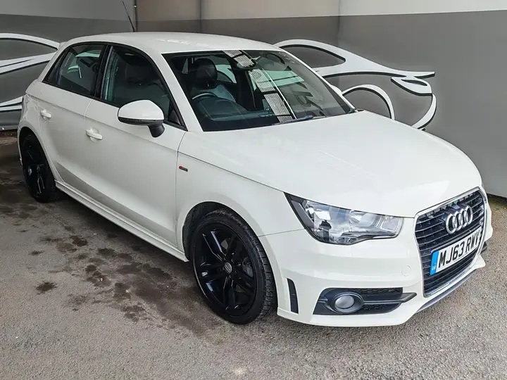 Audi A1 2013 photo 2
