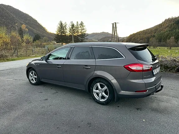 Ford Mondeo 2012 photo 4
