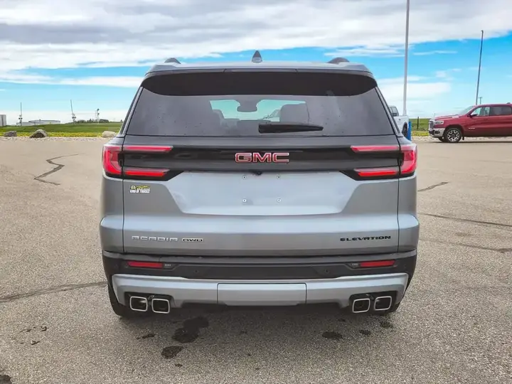 GMC Acadia 2024 photo 5