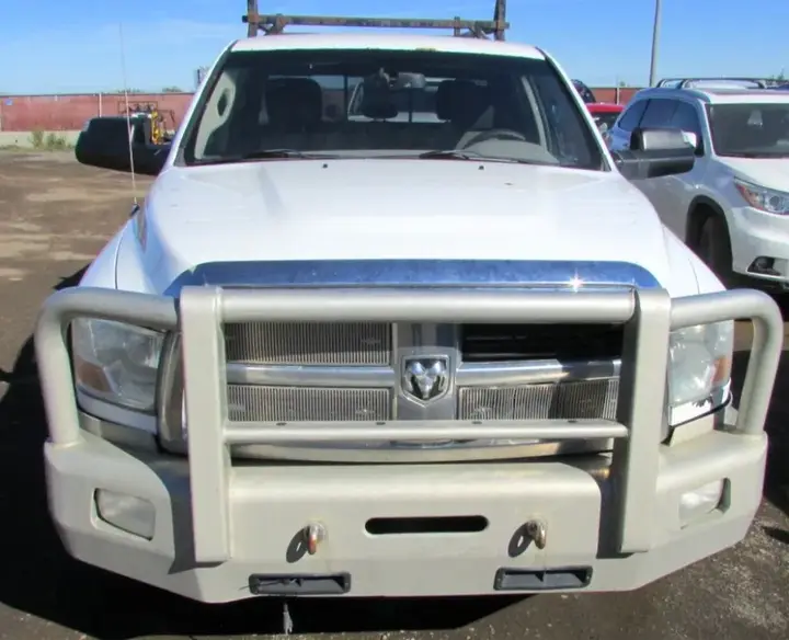 Dodge Ram 3500 2011 photo 2
