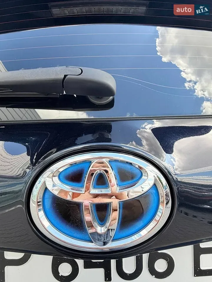 Toyota Rav4 2017 photo 3