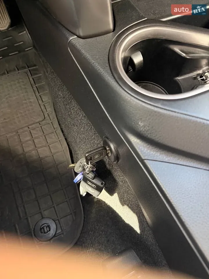 Toyota Rav4 2017 photo 4