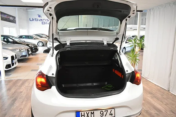 Opel Astra 2013 photo 5