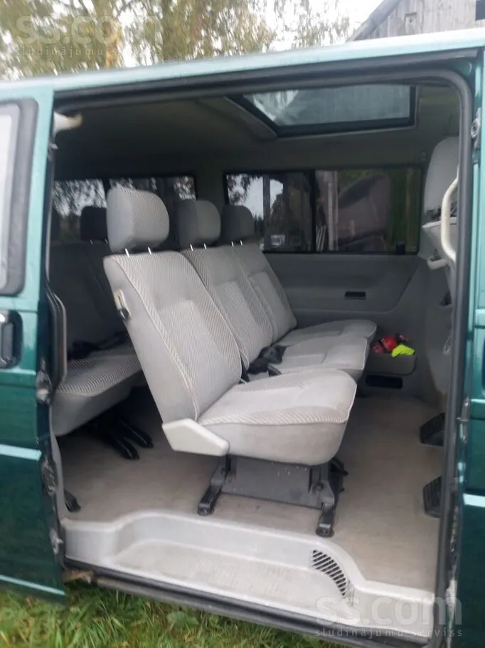 Volkswagen Caravelle 1998 photo 5