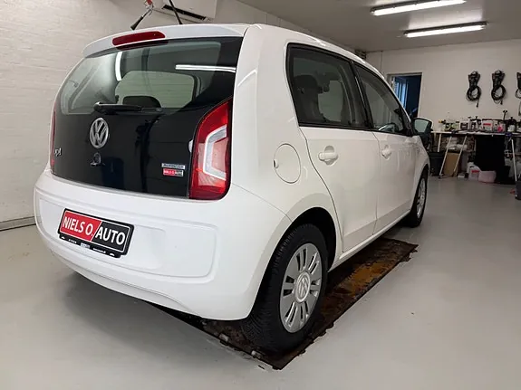 Volkswagen Up 2013 photo 4