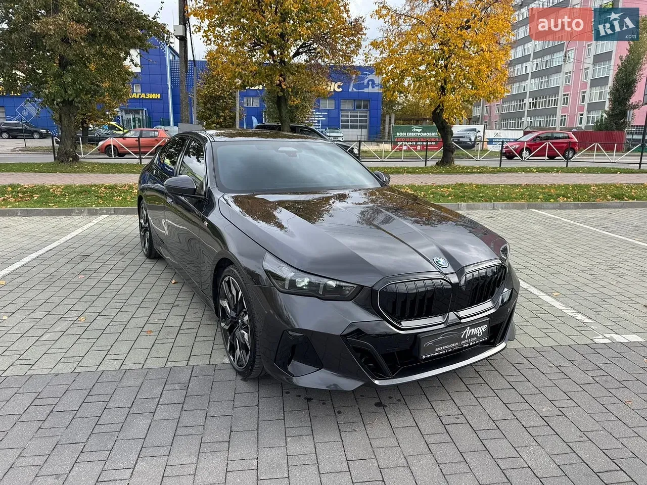 BMW 5 Series 2025 photo 5