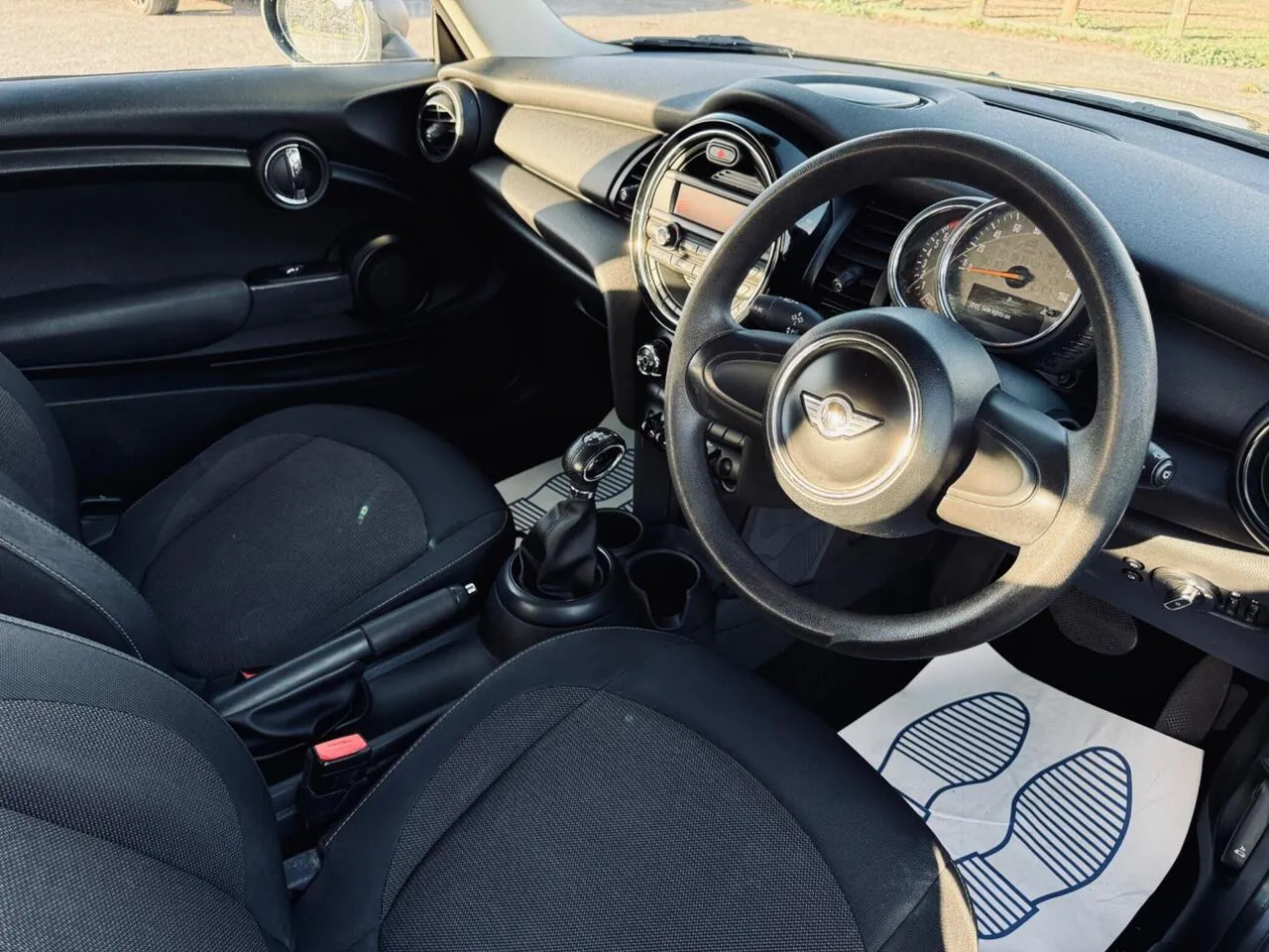 Mini Hatch 2016 photo 3
