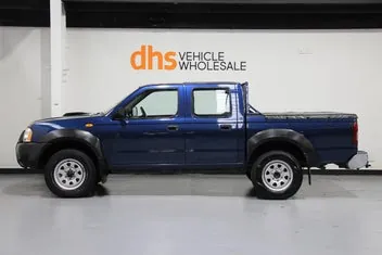 Nissan Navara 2010 photo 5