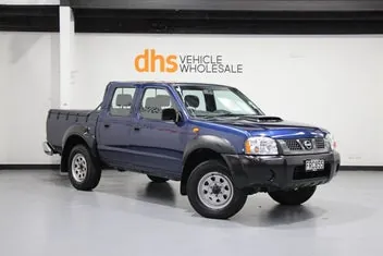 Nissan Navara 2010 photo 2