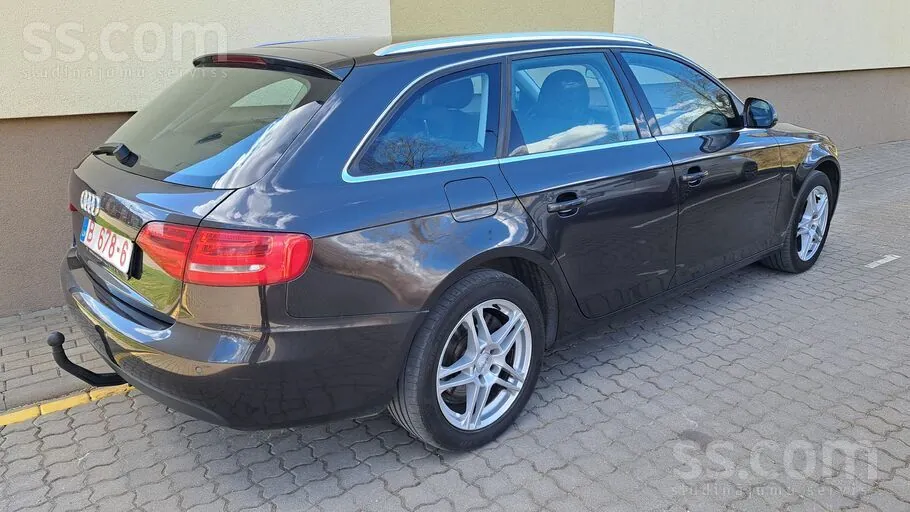Audi A4 2008 photo 4