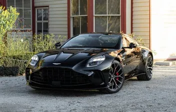 Aston Martin Vantage 2026 photo 5
