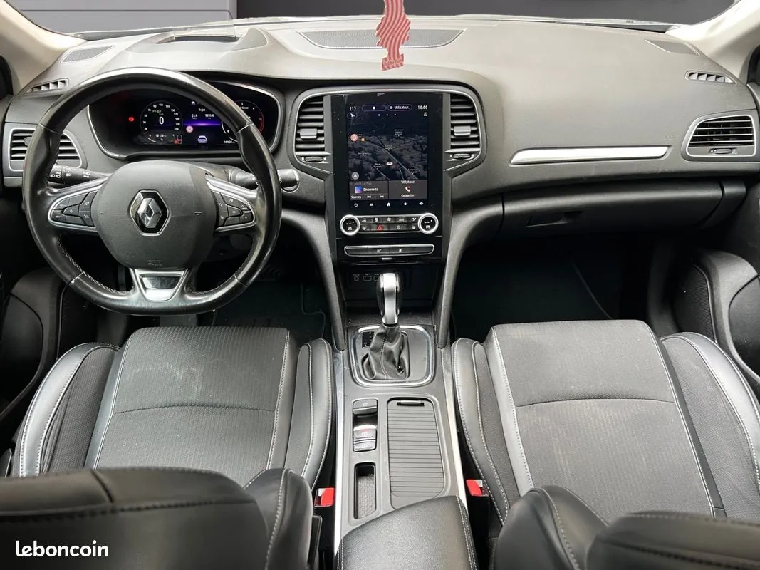 Renault Megane 2021 photo 2