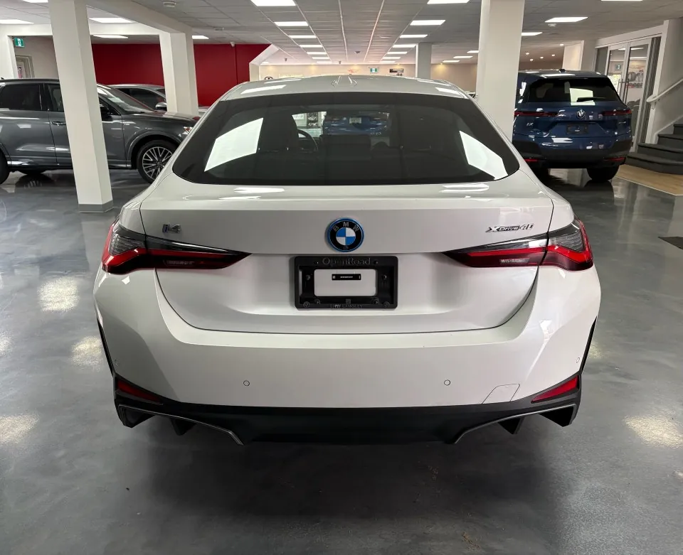 BMW I4 2024 photo 5