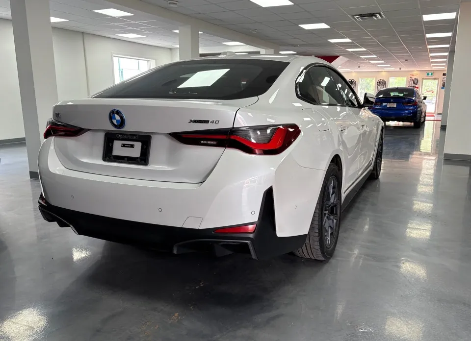 BMW I4 2024 photo 3