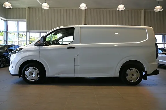 Ford Transit Custom 2024 photo 2