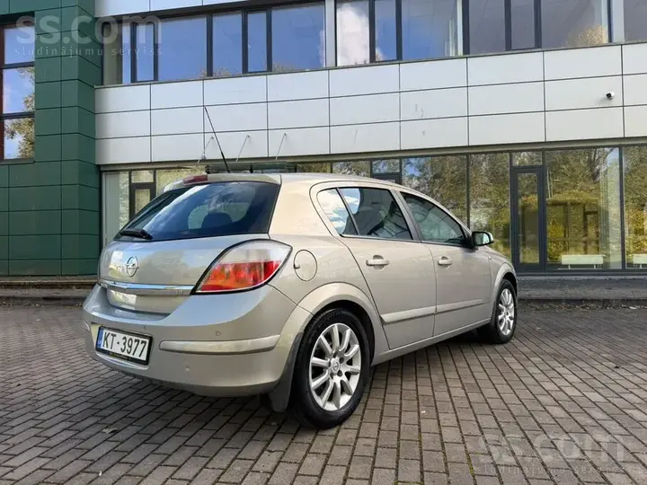 Opel Astra 2005 photo 4