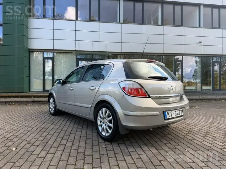 Opel Astra 2005 photo 3
