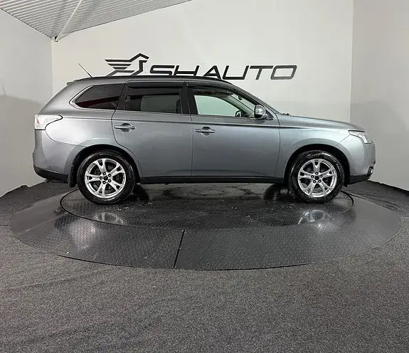 Mitsubishi Outlander 2013 photo 4