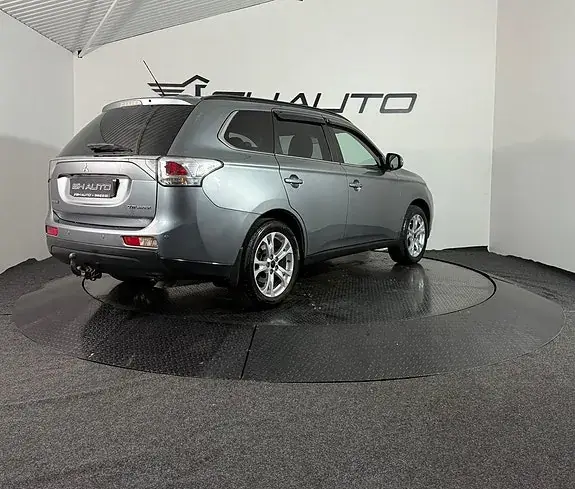 Mitsubishi Outlander 2013 photo 5
