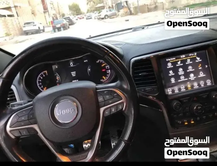 Jeep Grand Cherokee 2018 photo 3
