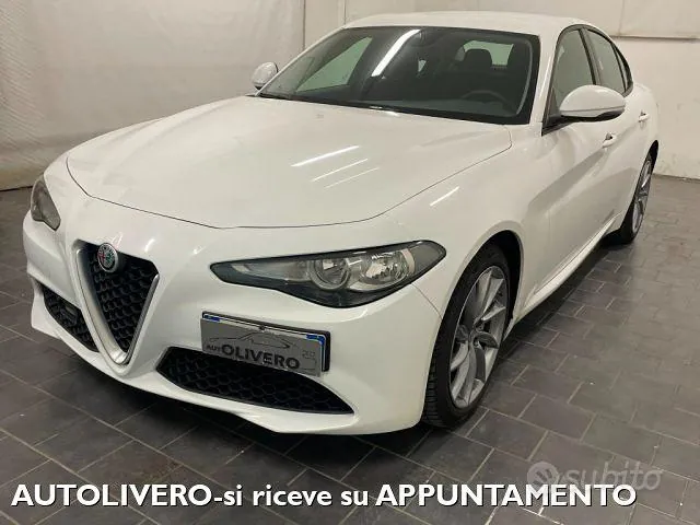 Alfa Romeo Giulia 2018 photo 2