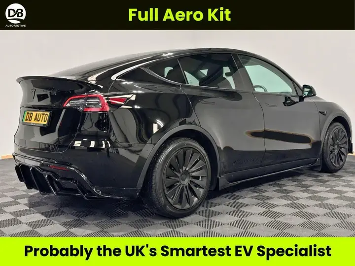 Tesla Model Y 2022 photo 2