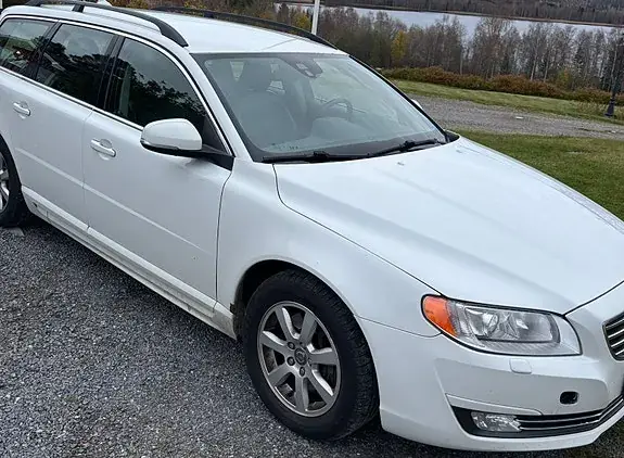 Volvo V70 2014 photo 2