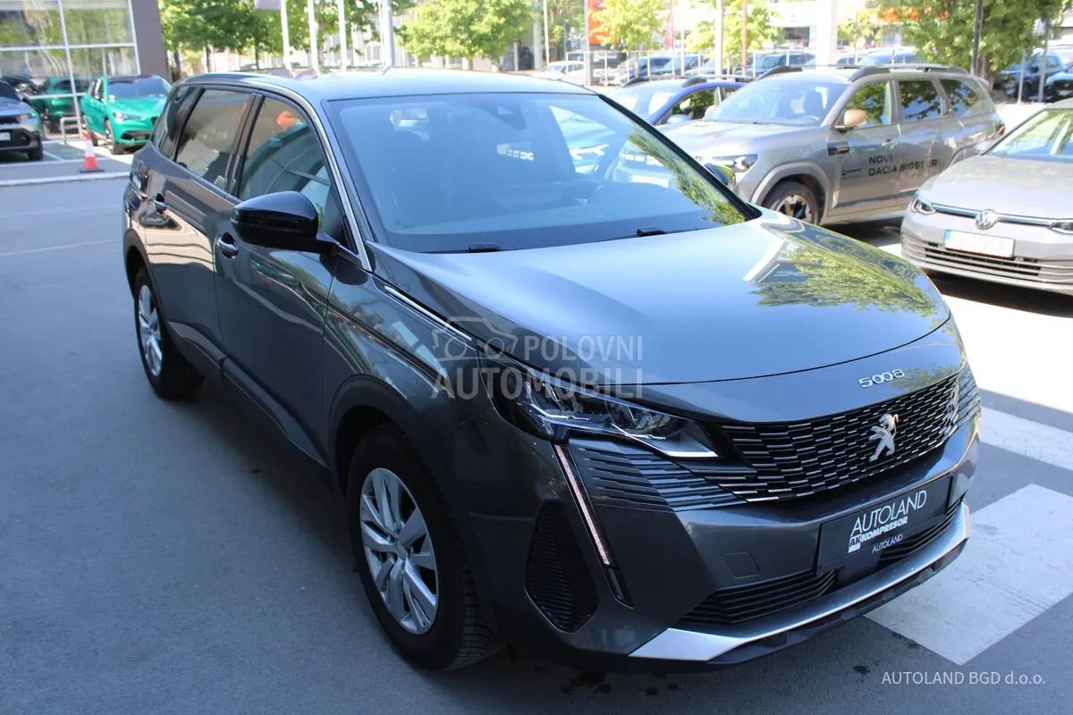 Peugeot 5008 2022 photo 3