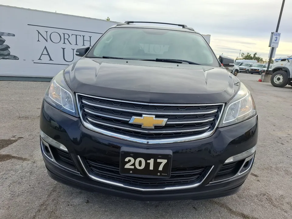 Chevrolet Traverse 2017 photo 2