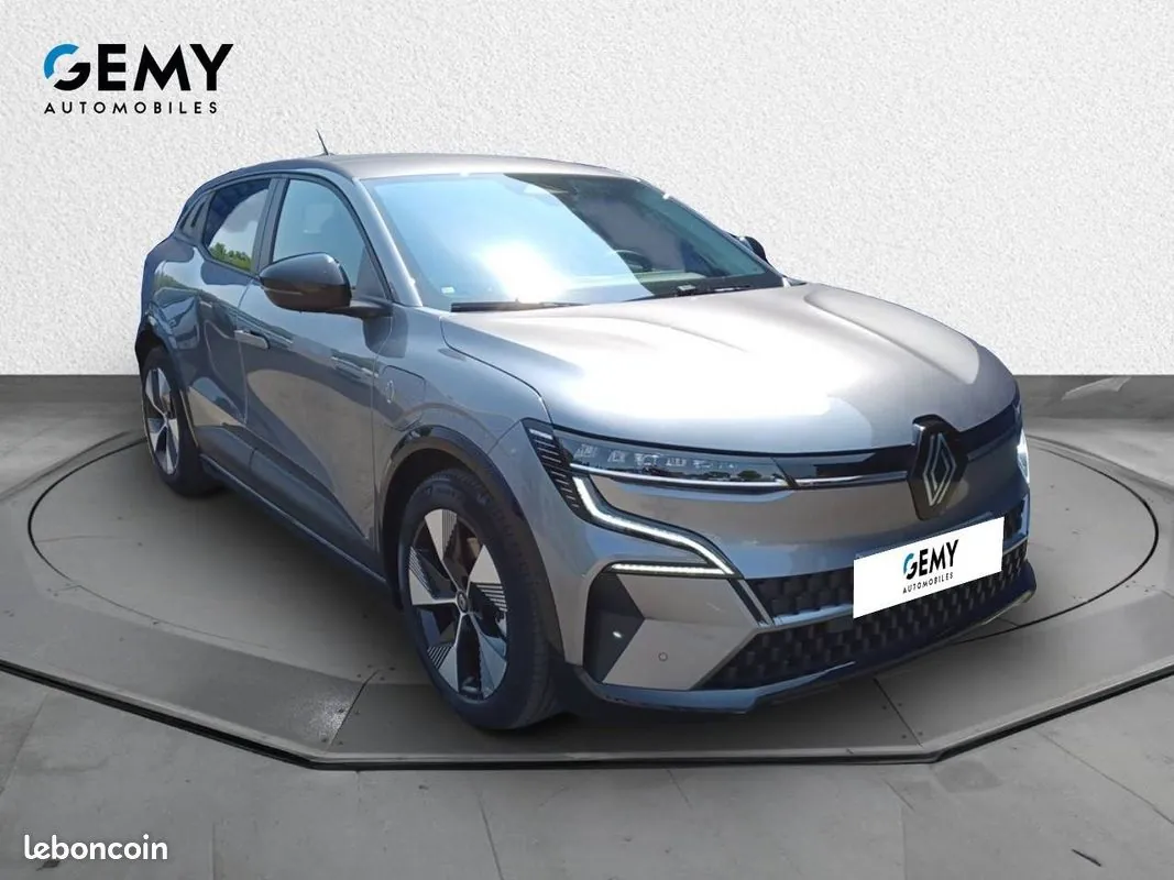 Renault Megane 2023 photo 3