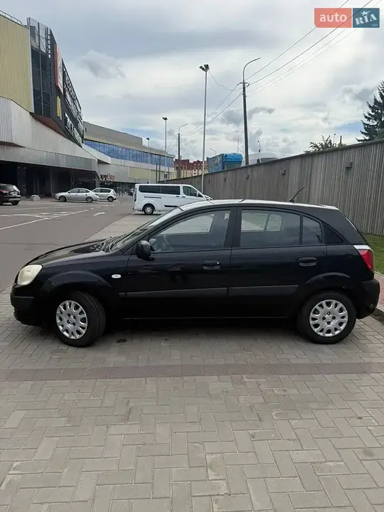 Kia Rio 2007 photo 4