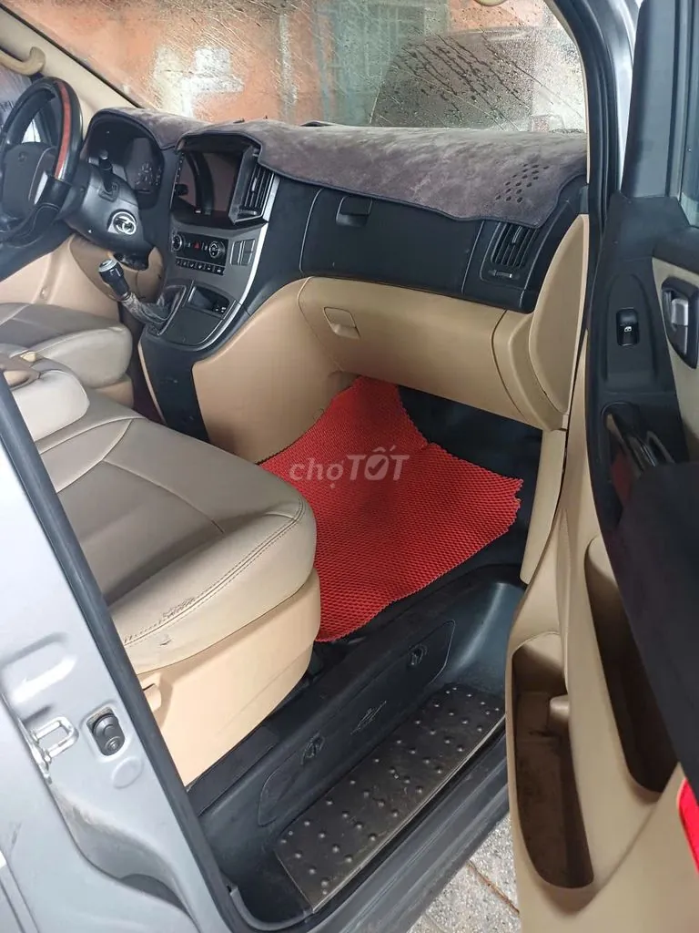 Hyundai Starex 2016 photo 2