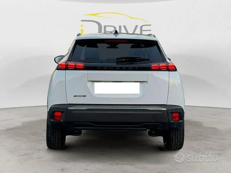 Peugeot 2008 2025 photo 5
