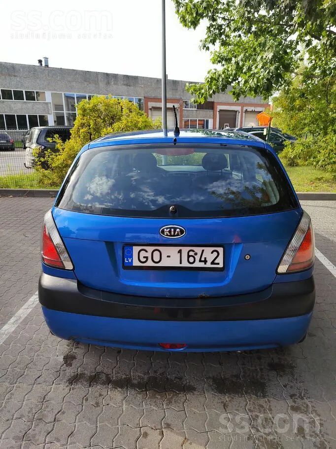 Kia Rio 2007 photo 2