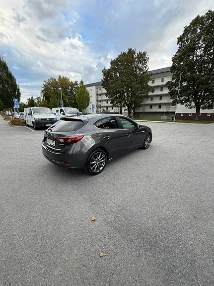 Mazda 3 2017 photo 4