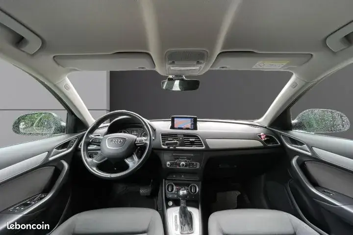 Audi Q3 2018 photo 2
