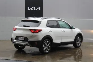 Kia Stonic 2023 photo 4