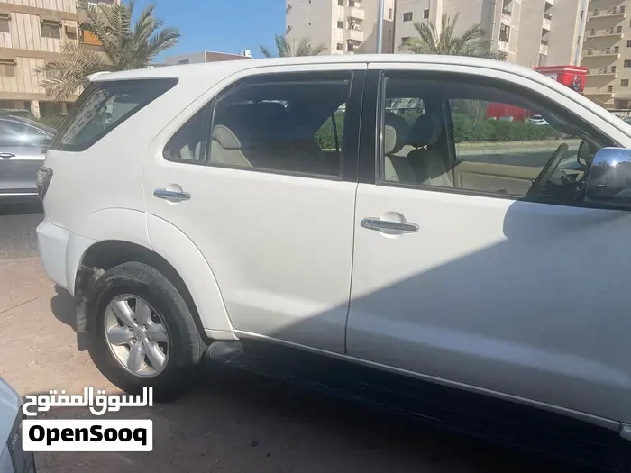 Toyota Fortuner 2009 photo 5