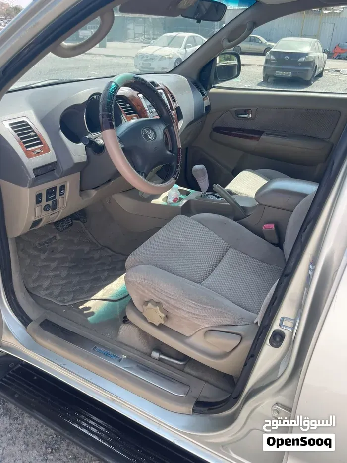 Toyota Fortuner 2009 photo 4