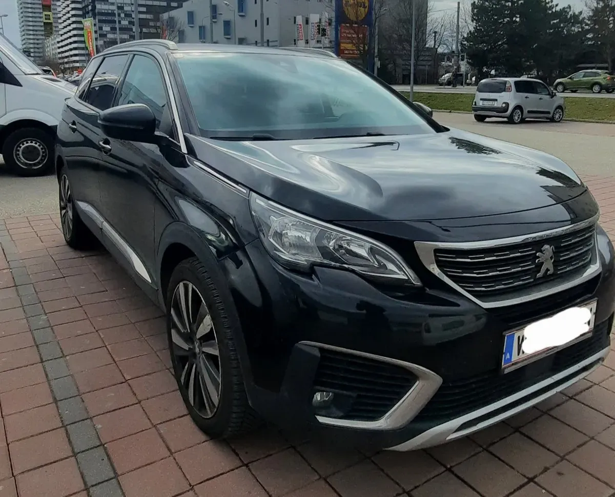 Peugeot 5008 2019 photo 3
