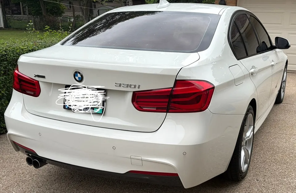 BMW 330I 2018 photo 2