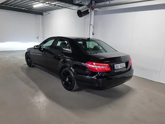 Mercedes-Benz E220 2009 photo 5