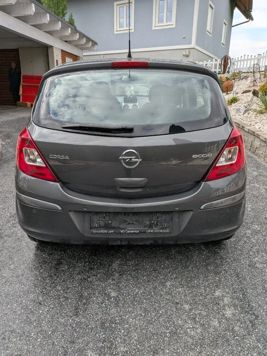 Opel Corsa 2011 photo 3