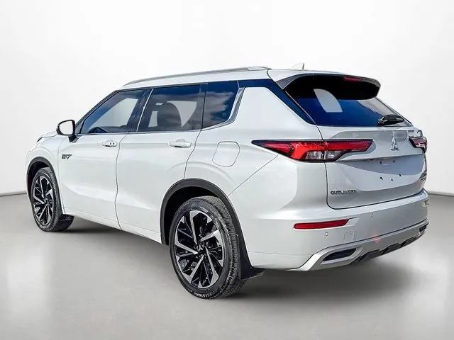 Mitsubishi Outlander 2024 photo 4